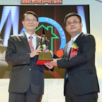 坤悅榮獲111年度《國家優良建商認證標章》品牌認證。